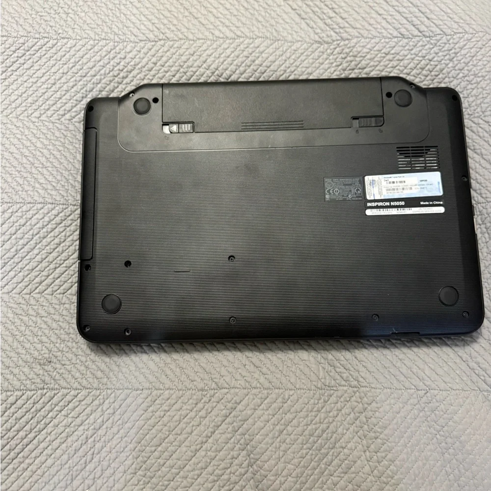 Dell Inspiron 15 N5050 laptop for parts or repair
